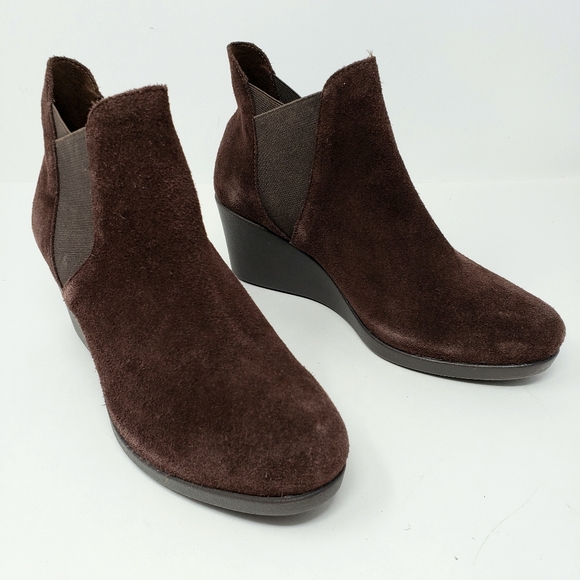 crocs leigh wedge boot